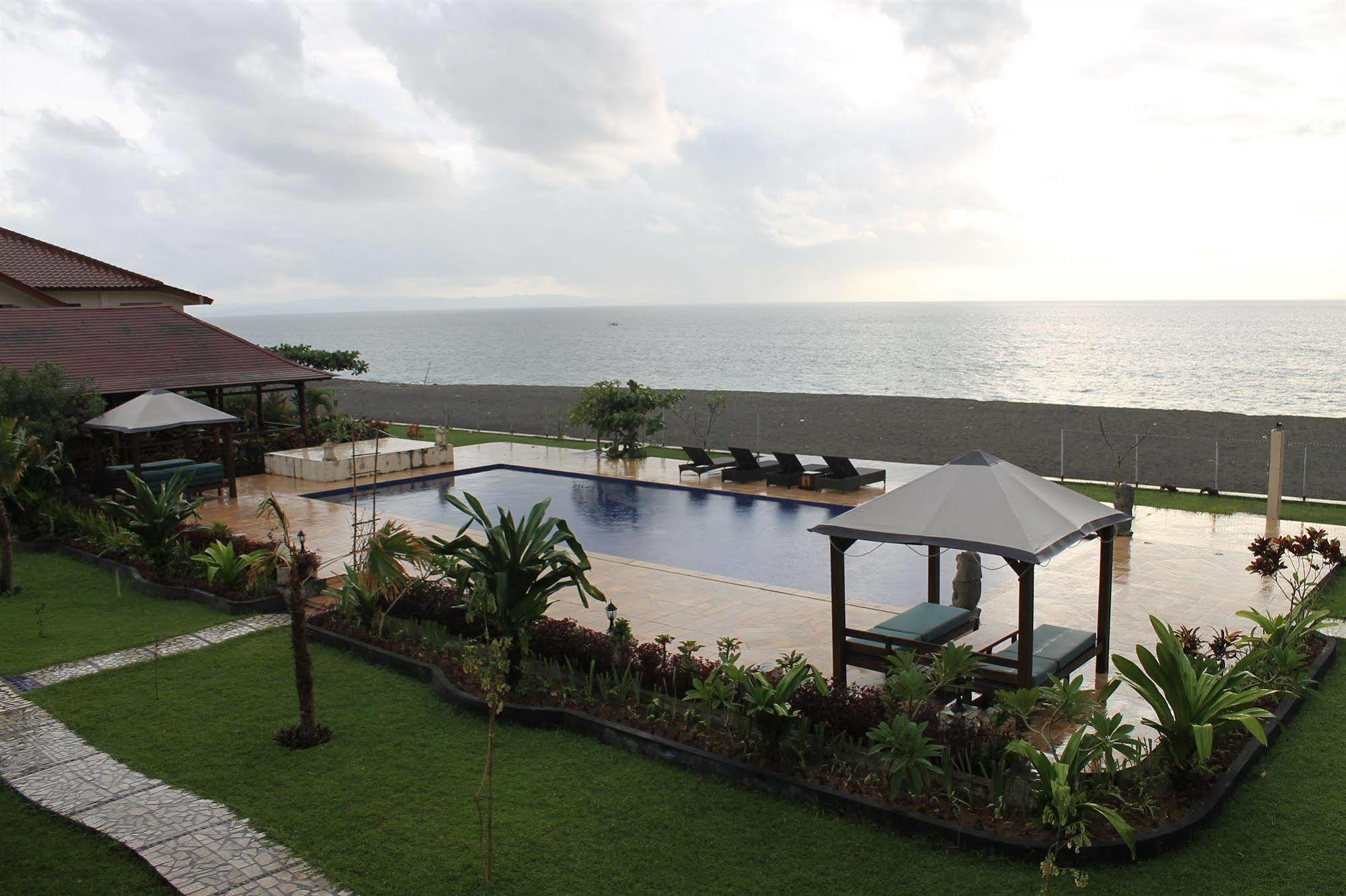 Lombok Beach Villa Мангсит Экстерьер фото