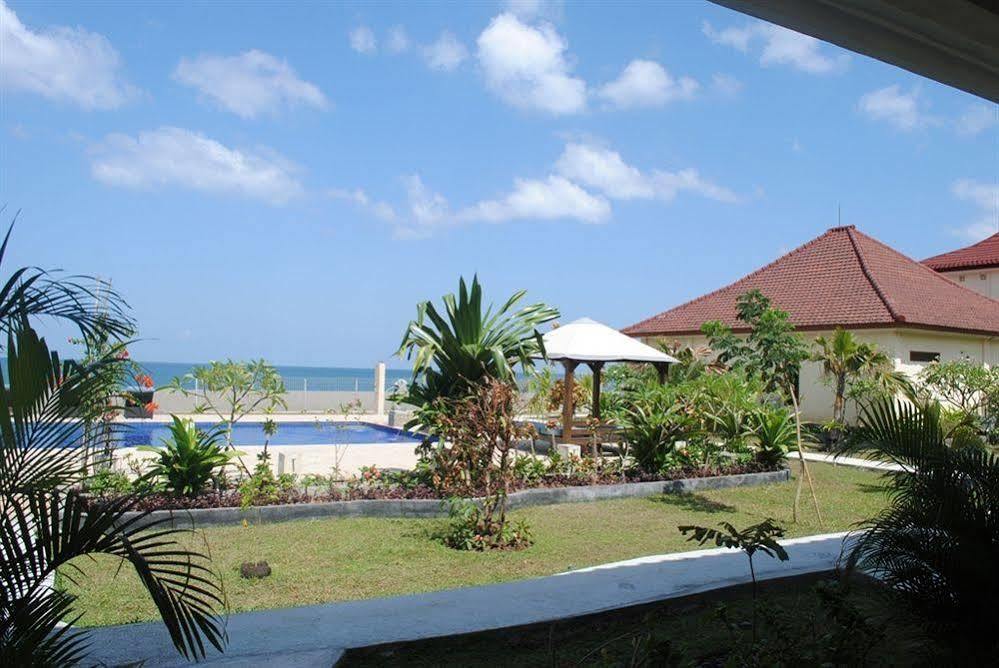 Lombok Beach Villa Мангсит Экстерьер фото